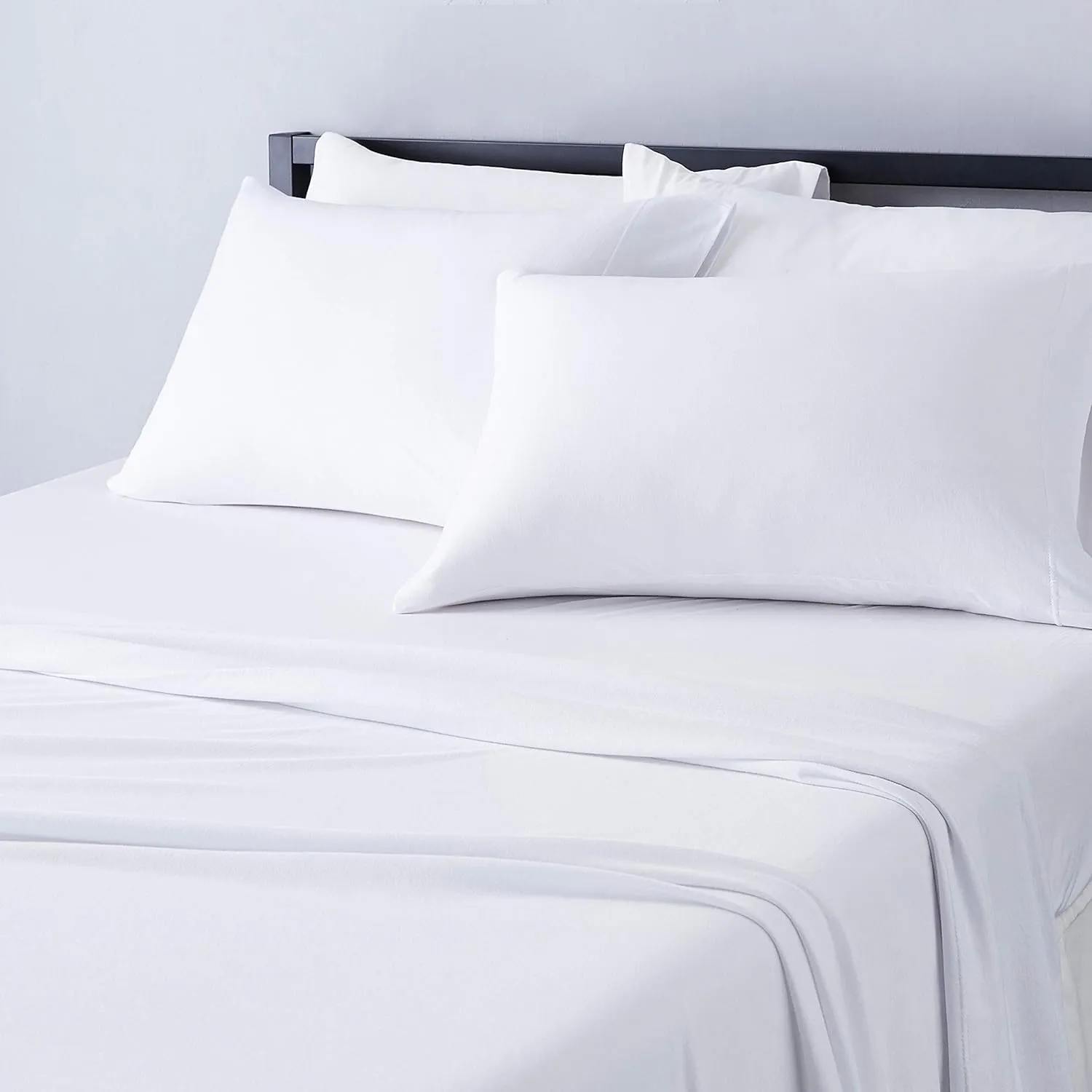 Amazon Basics 4 Piece Comfortable Cotton Jersey Bed Sheet Set, Includes Soft Flat and Fitted Sheets, Pillowcase, Queen, White, Solid