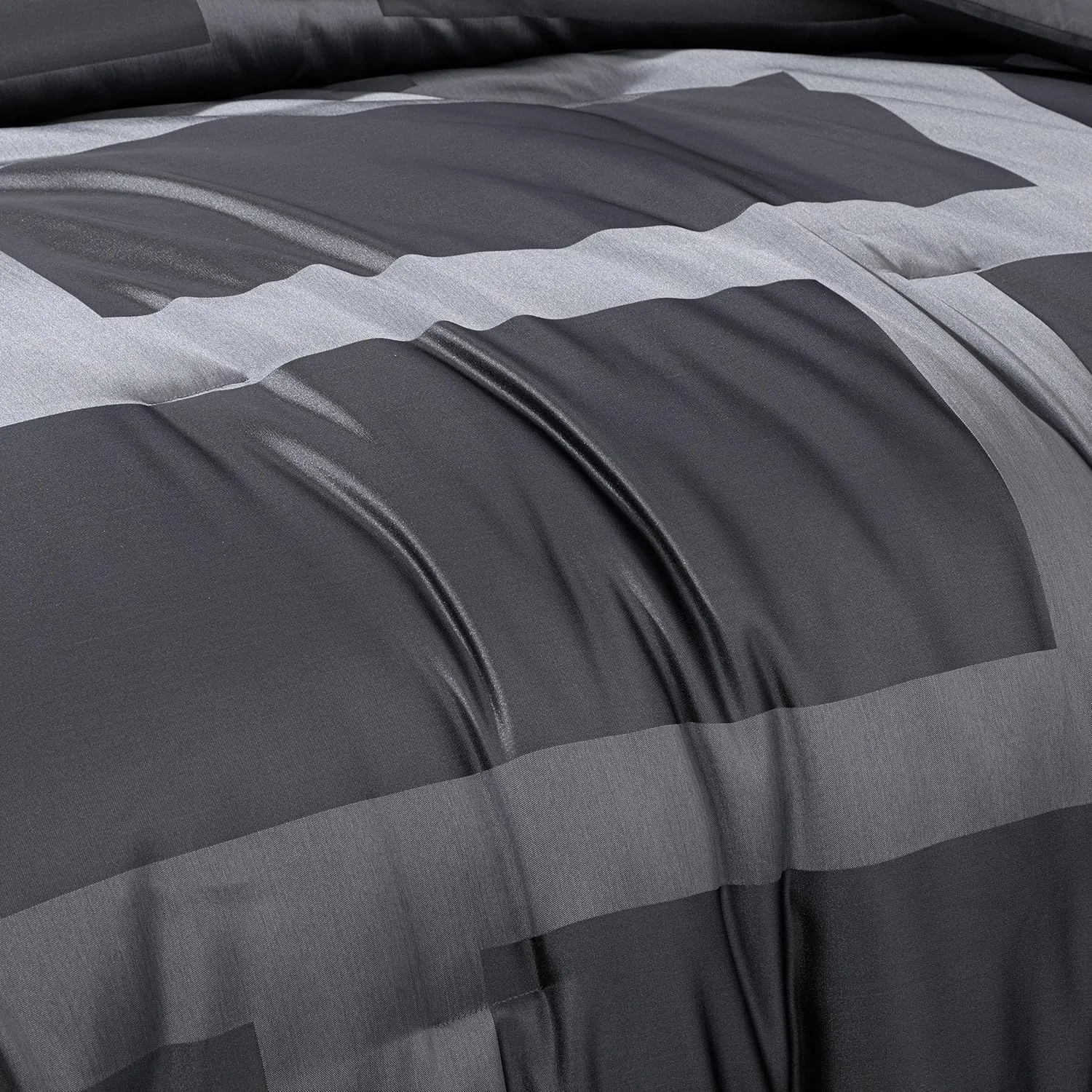 Chezmoi Collection 7-Piece Geometric Jacquard Bed in a Bag Set Queen Size - Soft Silky Lustrous Modern Gray Geometric Block Pattern Lightweight Bedding Comforter Set for All Seasons