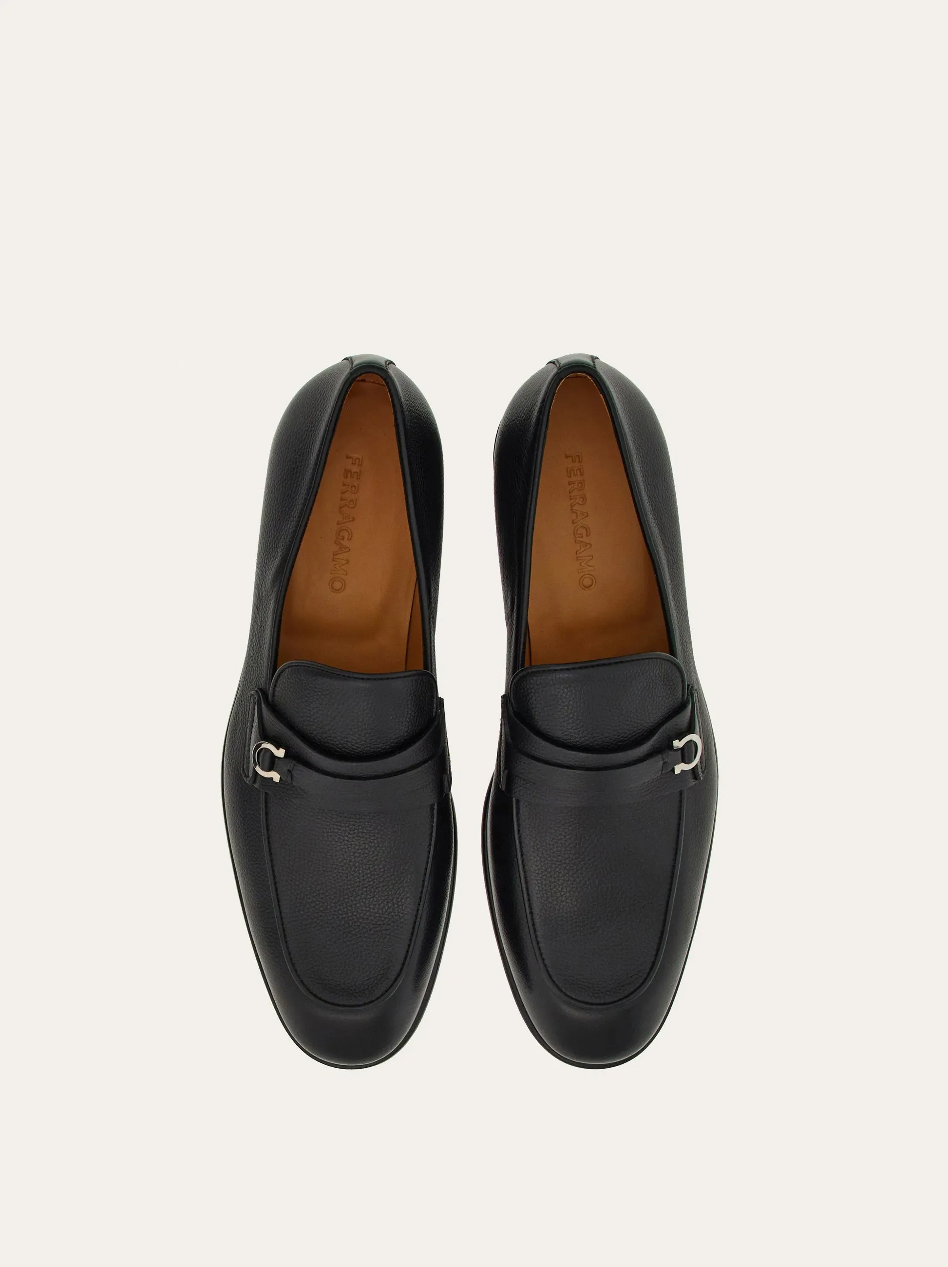 Desio in Black