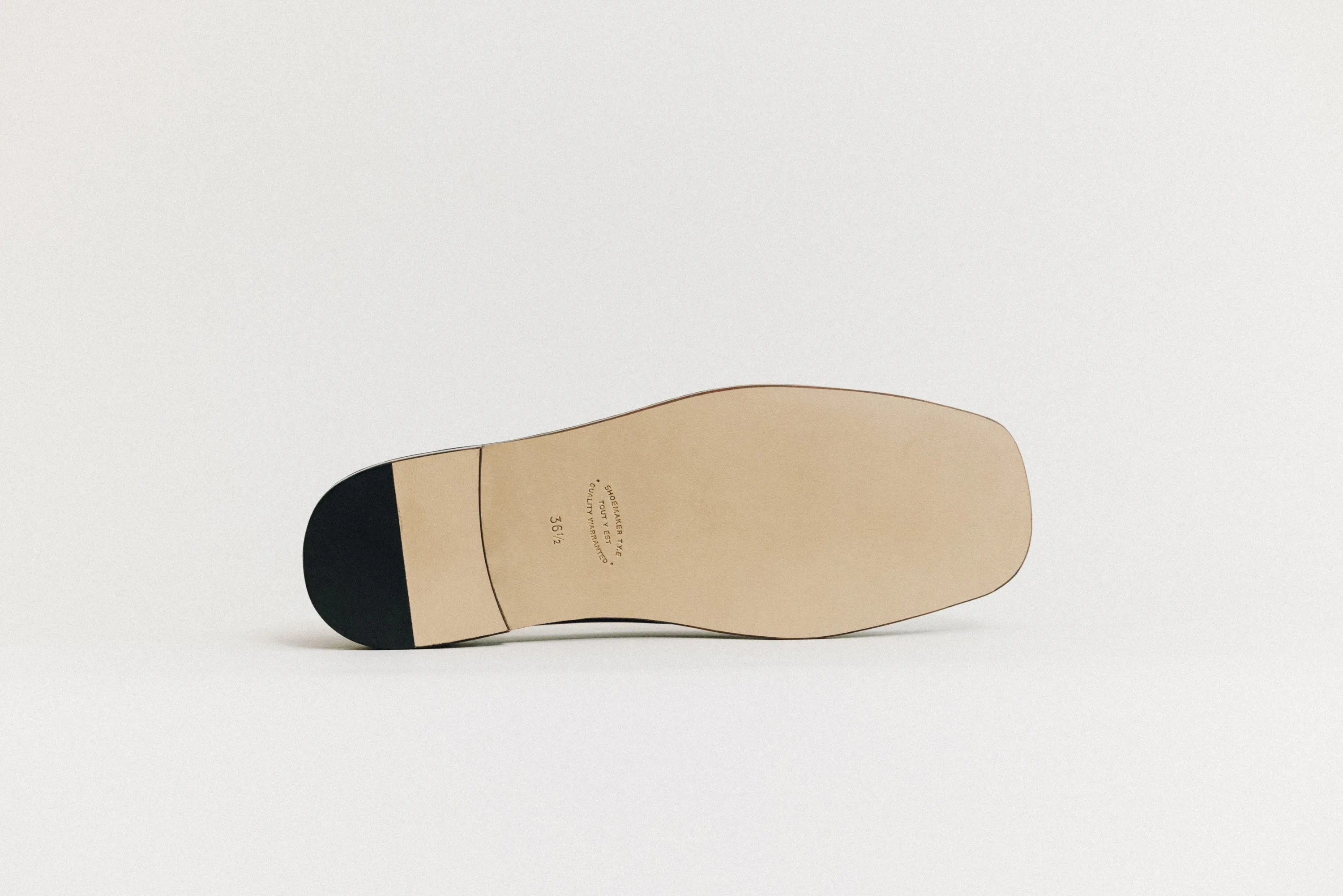 FLAT SABINE WHITE