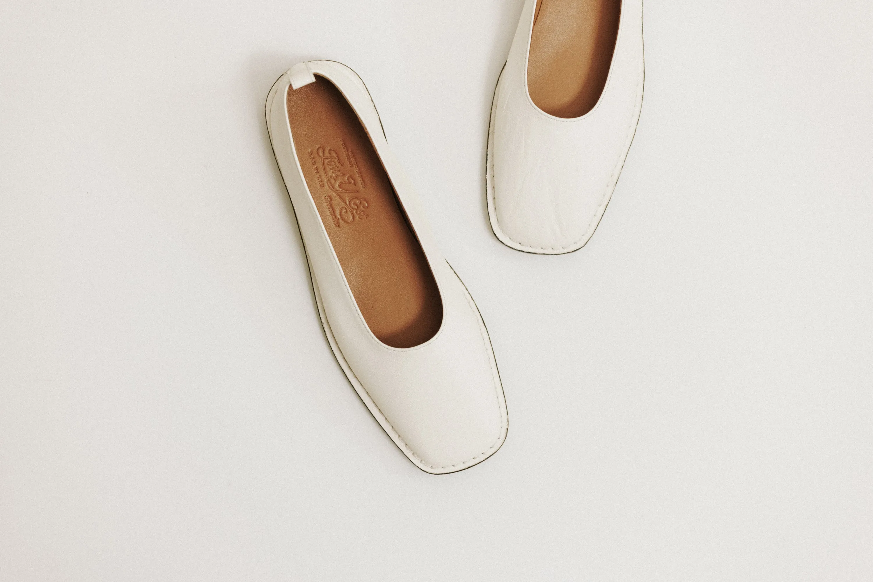 FLAT SABINE WHITE
