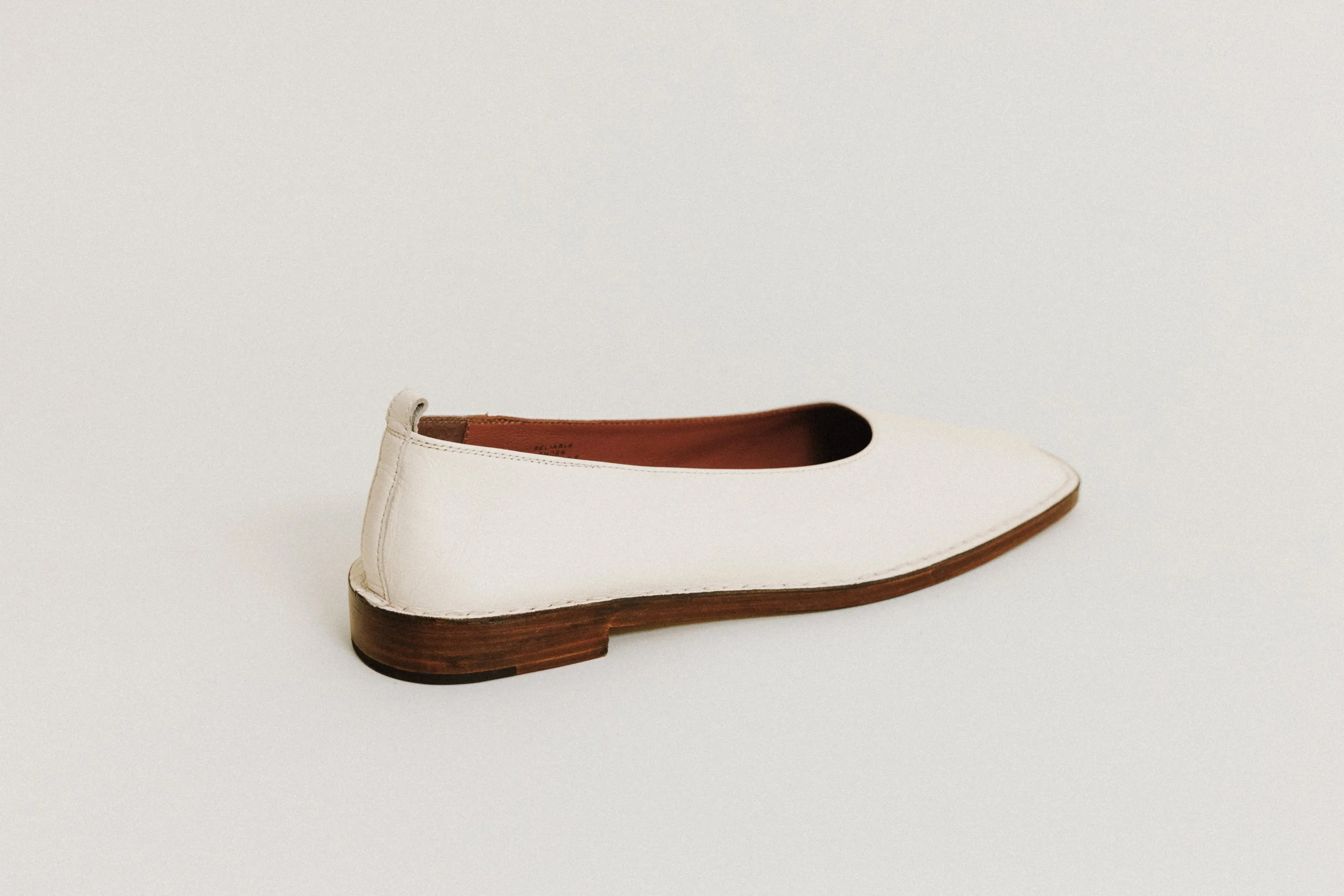 FLAT SABINE WHITE