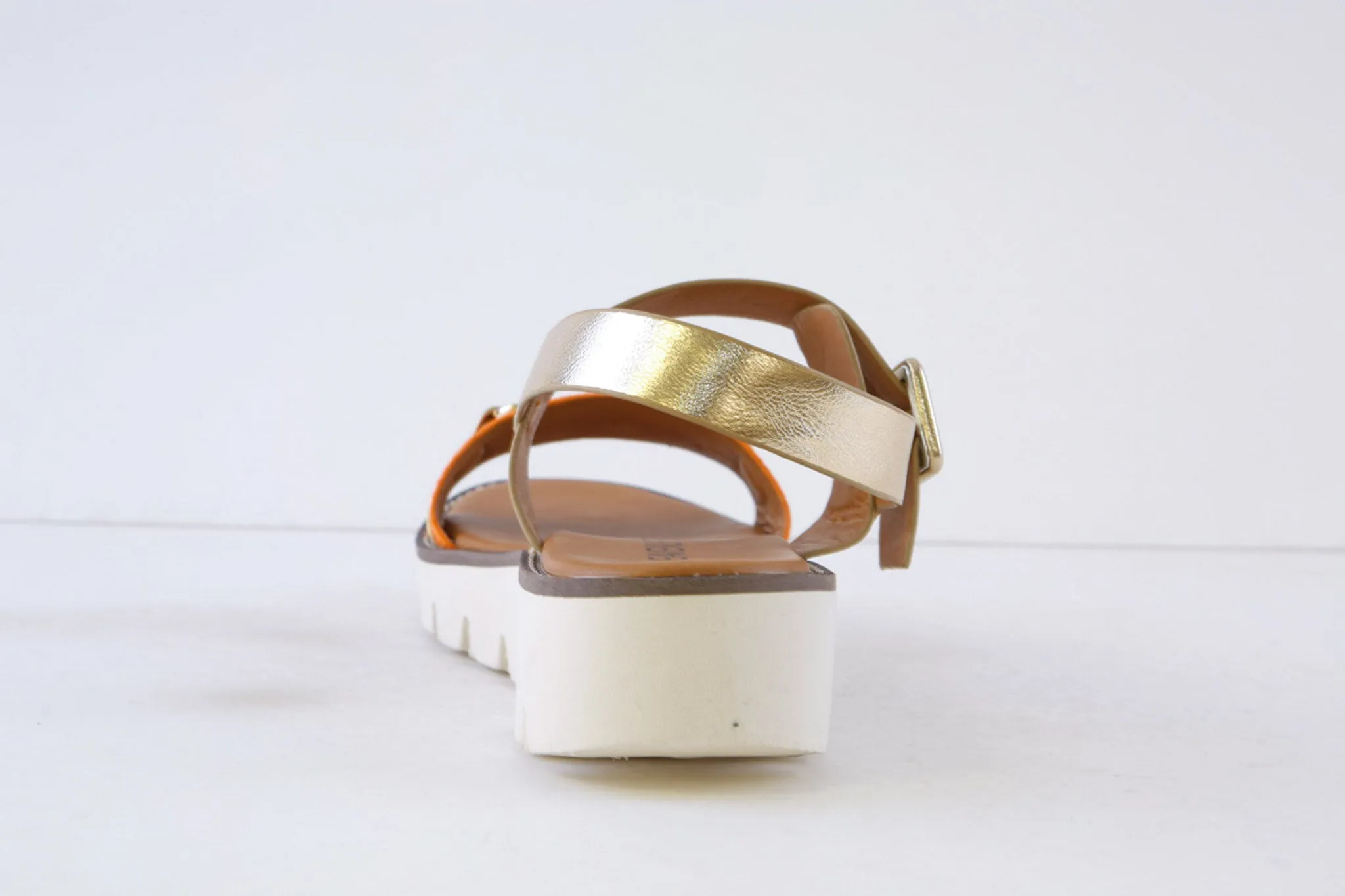 HEAVENLY FEET - DOLORES LOW WEDGE SANDAL - ORANGE MULTI