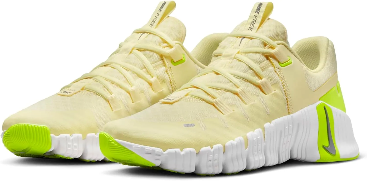 Nike Women's Sneaker, 0