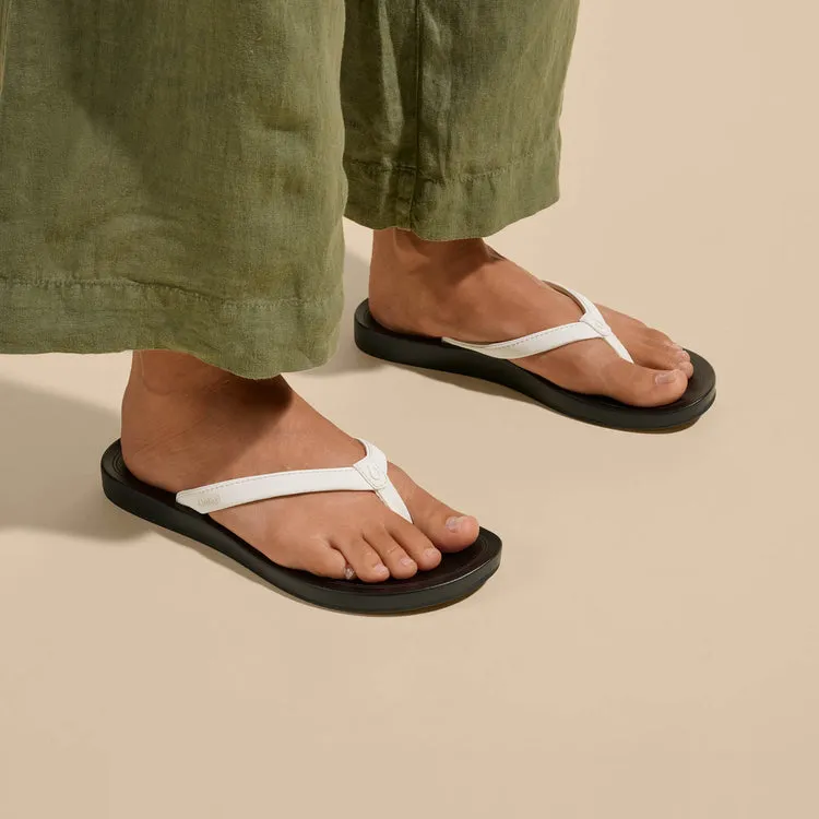 OluKai 'Uiki Sandal - Bright White/Lava Rock