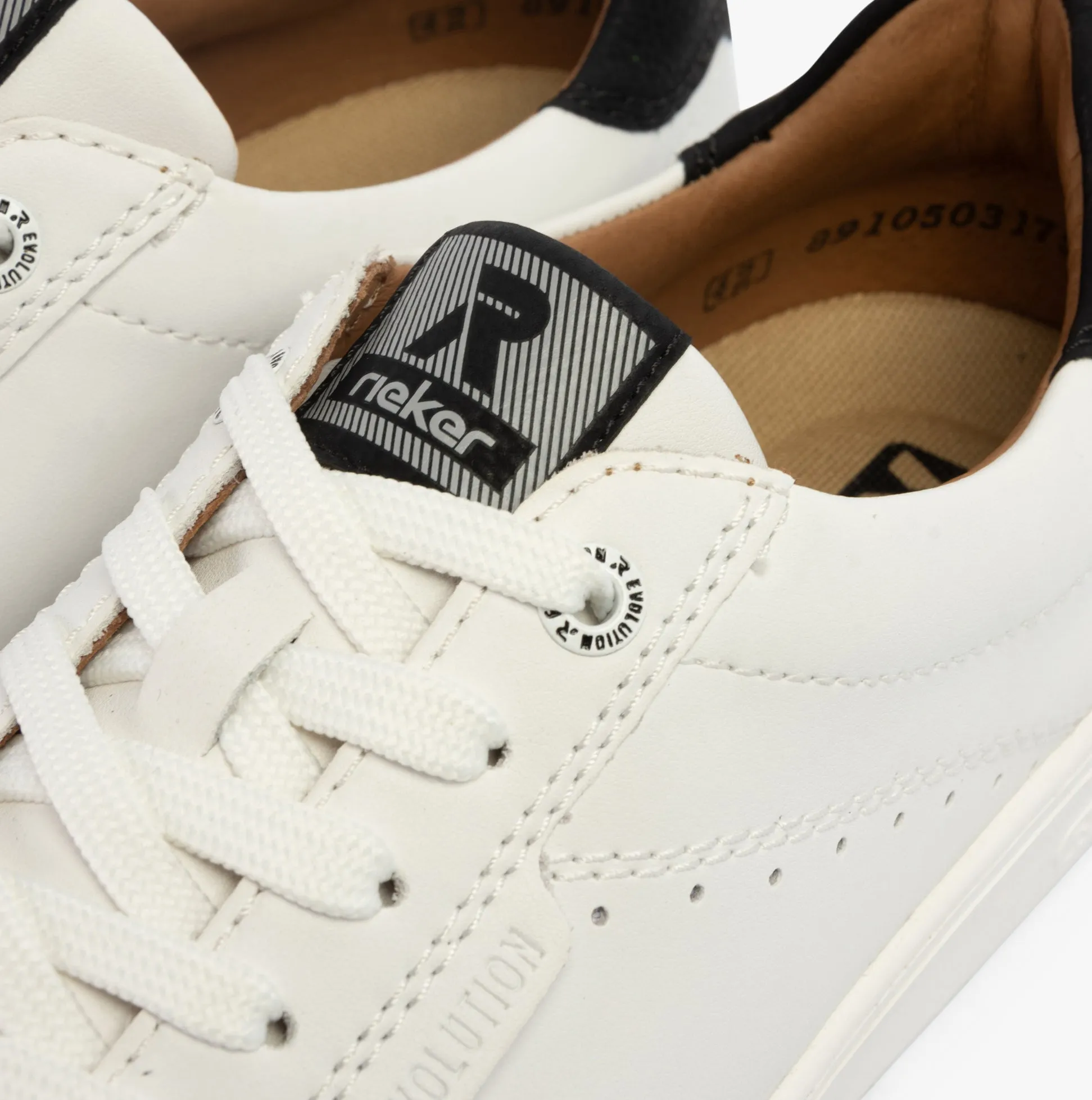 Rieker U0704-81 Mens Shoes White