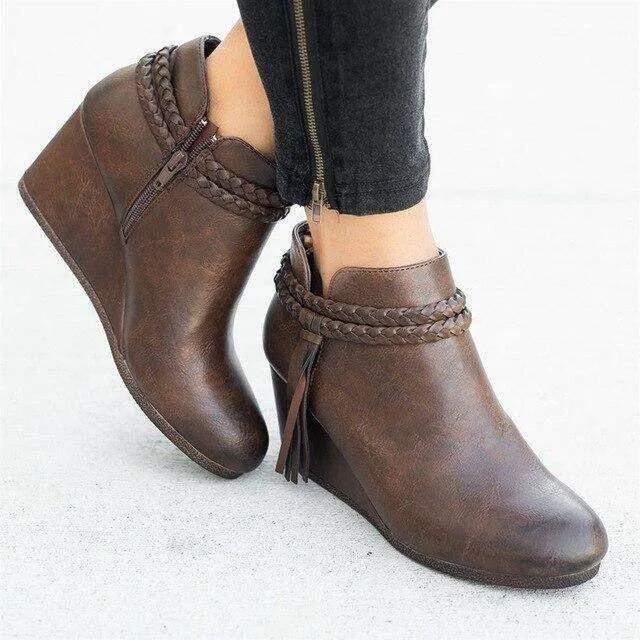 Supportive lightweight orthopedic Boots