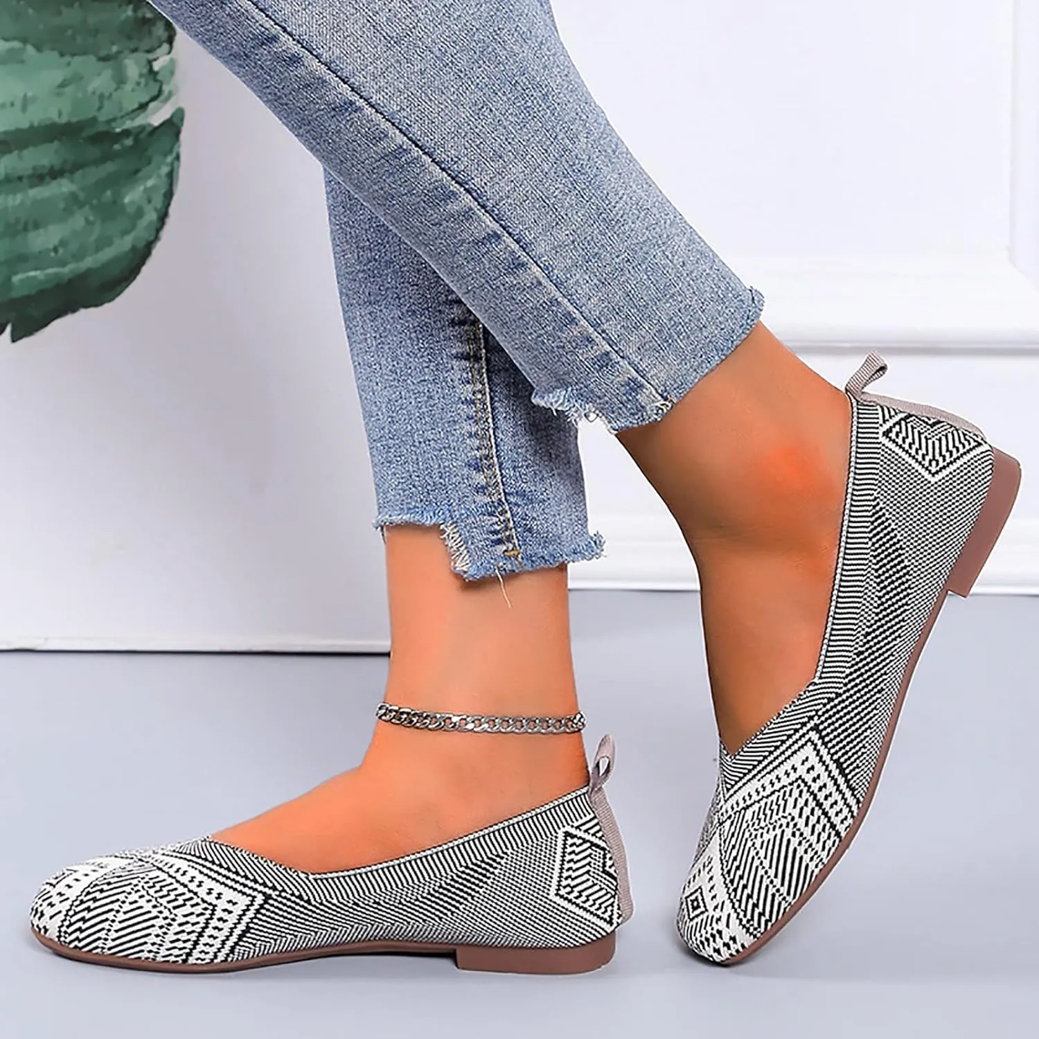 Women's Ballet Elderly Flats Round Toe Walking Flats Slip On Work Shoes Knitted Flats Shoes for Woman Soft Lightweight