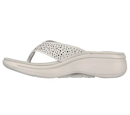 WOMEN'S GO WALK ARCH FIT SANDAL