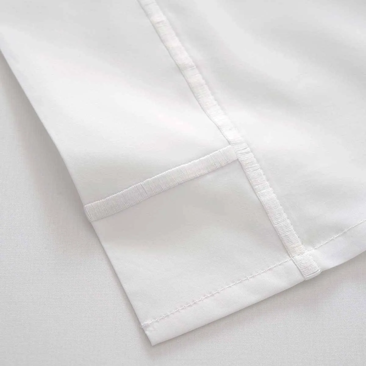 Yves Delorme Athena Flat Sheet - Luxury Bed Accessory - Fashionable and Functional