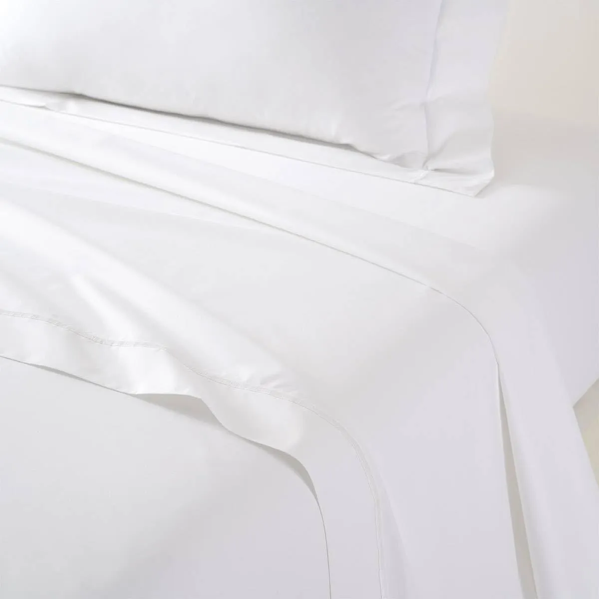 Yves Delorme Athena Flat Sheet - Luxury Bed Accessory - Fashionable and Functional