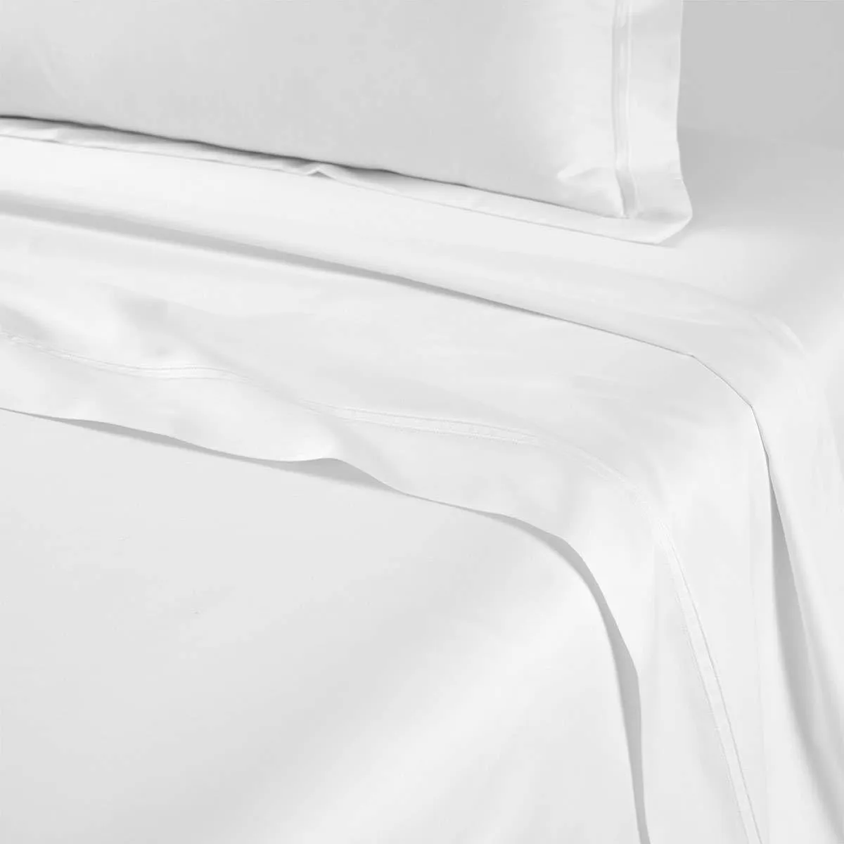 Yves Delorme Triomphe Blanc King 114 x 116 in Flat Sheet - Extra Soft and Warm Luxury Sheets, 100% Natural Organic French Bed Linens - Breathable and Durable